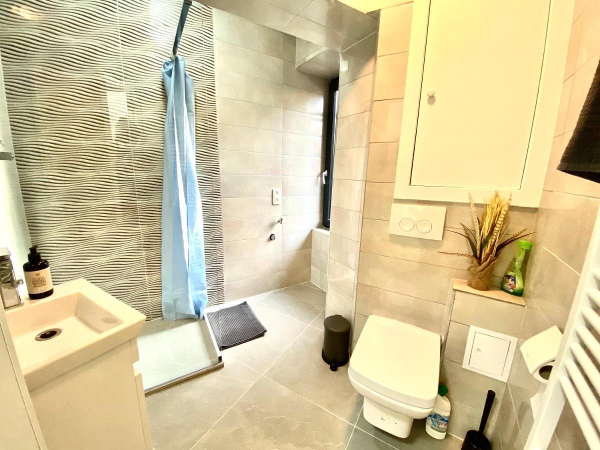 Brial Apartment 2 Bedrooms, Antwerpen Eksteriør bilde